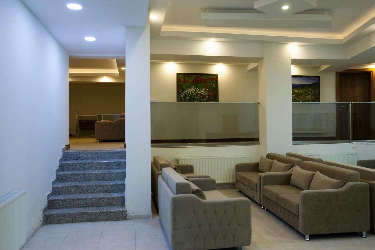 Black Forest Hotel Savsat Esterno foto